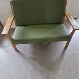 1000002343 Hans. J. Wegner Getama 1 sofa 2 stole
